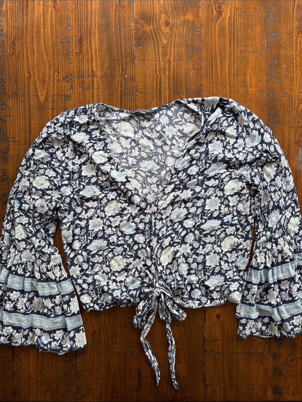 EUC Navy and White Floral Tie-Front Blouse